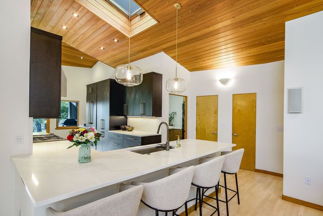 6414 S HELENA St, Spokane, WA 99223