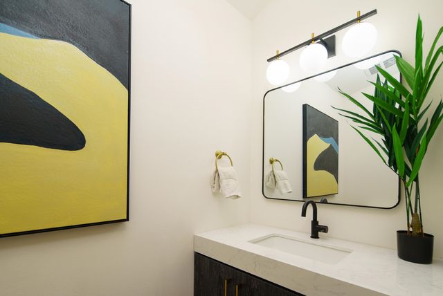 6414 S HELENA St, Spokane, WA 99223