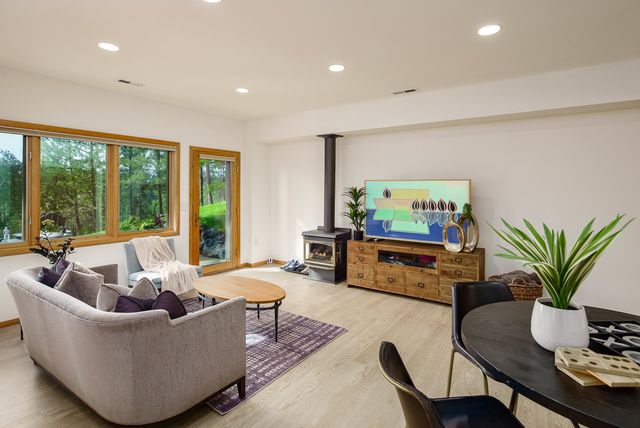 6414 S HELENA St, Spokane, WA 99223