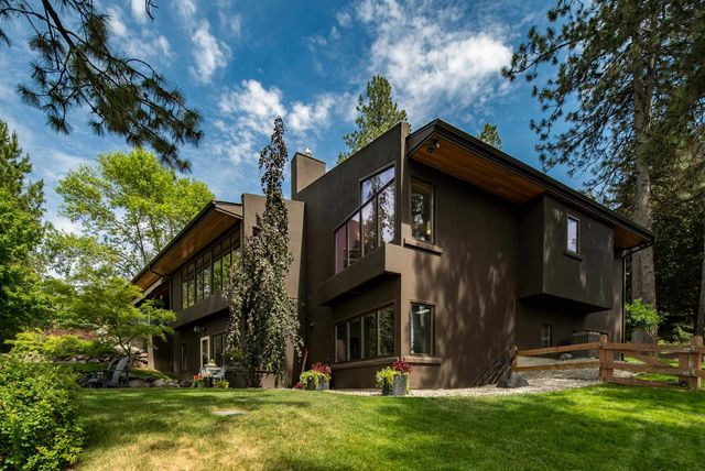 6414 S HELENA St, Spokane, WA 99223