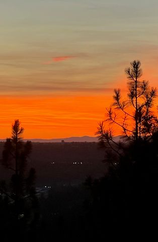 6414 S HELENA St, Spokane, WA 99223