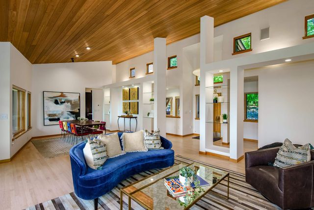 6414 S HELENA St, Spokane, WA 99223