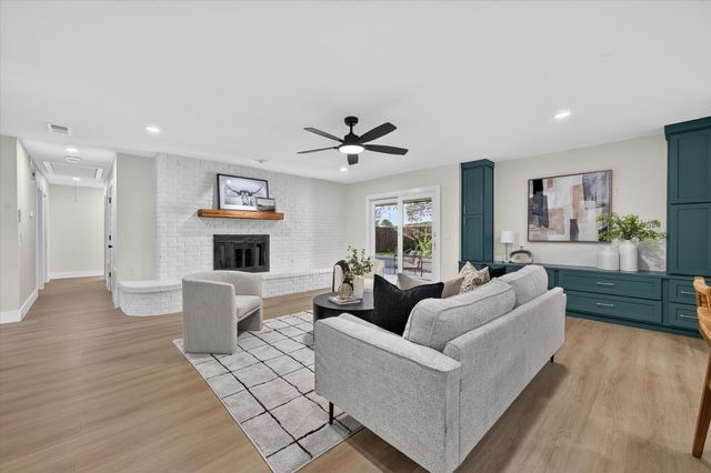 2608 Northcrest Drive, Plano, TX 75075
