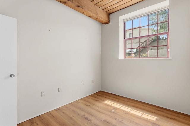 335 Cypress St Apt 1A, Manchester, NH 03103