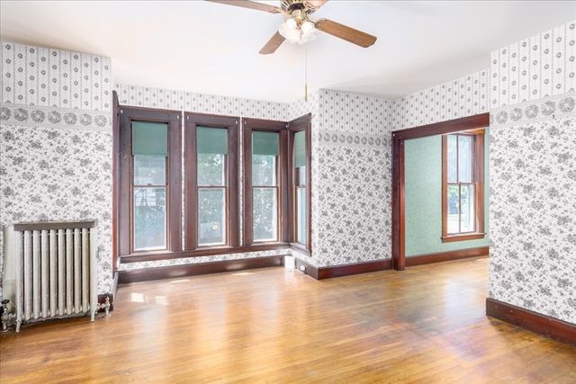 5 Washington St, Stoneham, MA 02180
