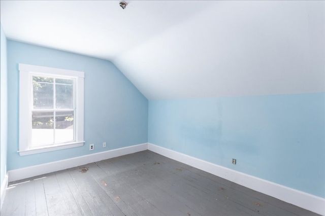 5 Washington St, Stoneham, MA 02180