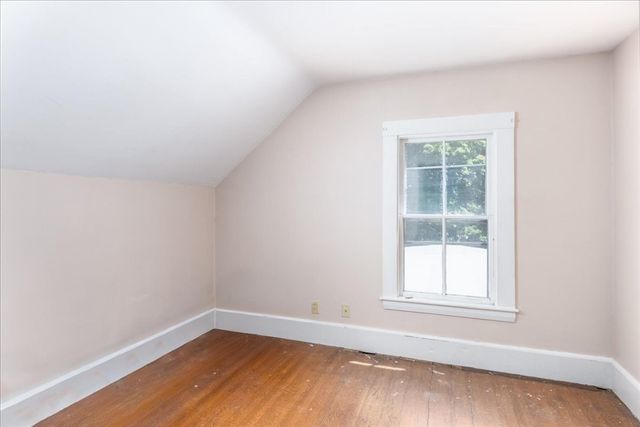 5 Washington St, Stoneham, MA 02180