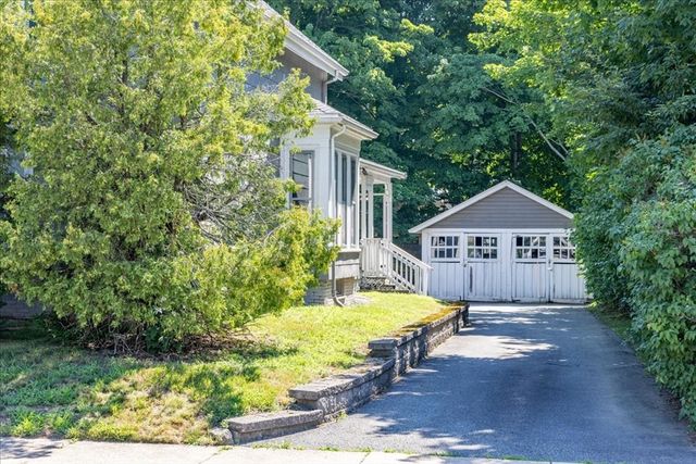 5 Washington St, Stoneham, MA 02180