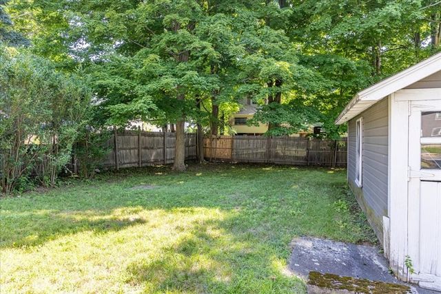 5 Washington St, Stoneham, MA 02180