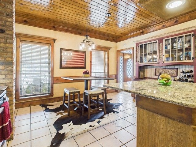 2382 Crystal Drive, Athens, TX 75752