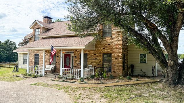 2382 Crystal Drive, Athens, TX 75752