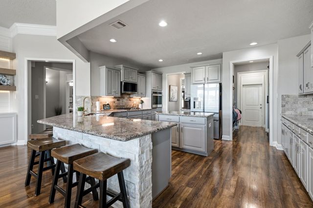 14610 Saratoga Lane, Mont Belvieu, TX 77523