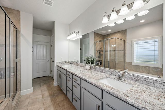 14610 Saratoga Lane, Mont Belvieu, TX 77523