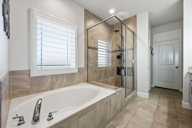 14610 Saratoga Lane, Mont Belvieu, TX 77523