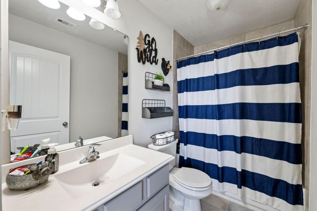14610 Saratoga Lane, Mont Belvieu, TX 77523