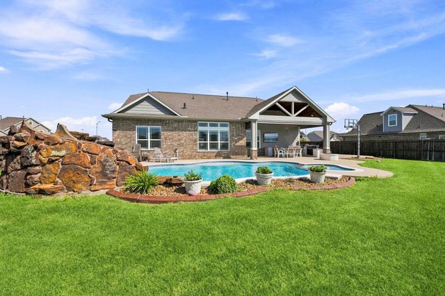 14610 Saratoga Lane, Mont Belvieu, TX 77523