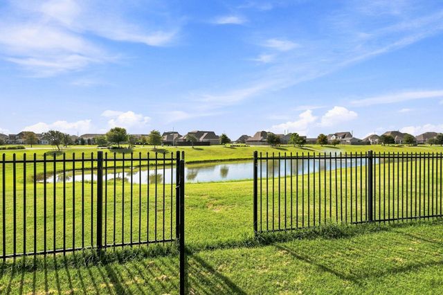 14610 Saratoga Lane, Mont Belvieu, TX 77523