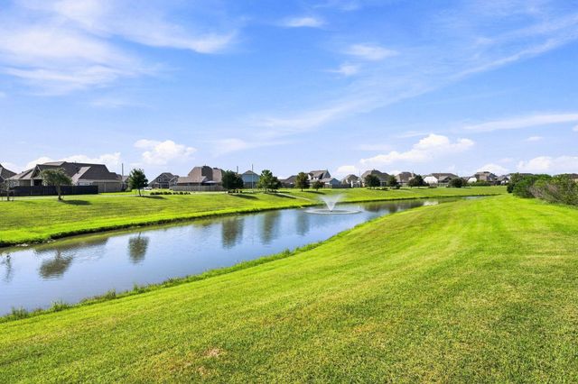 14610 Saratoga Lane, Mont Belvieu, TX 77523