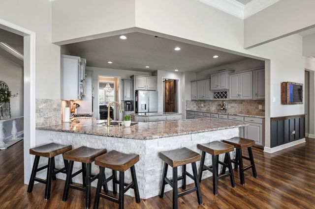 14610 Saratoga Lane, Mont Belvieu, TX 77523