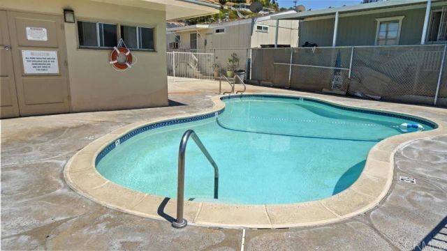 402 63rd 115, San Diego, CA 92114
