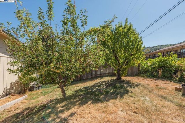10 Second Ave, Lewiston, CA 96052