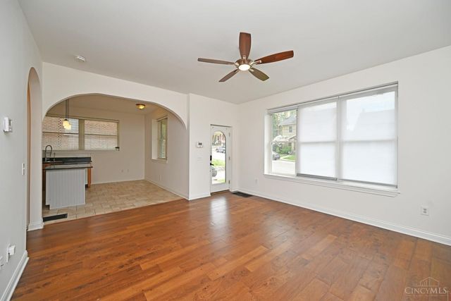 580 Howell Avenue, Cincinnati, OH 45220
