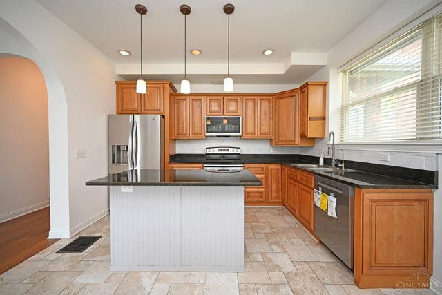 580 Howell Avenue, Cincinnati, OH 45220