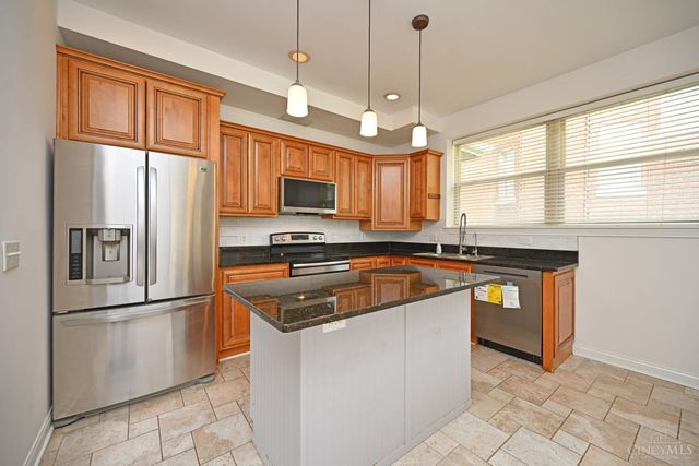 580 Howell Avenue, Cincinnati, OH 45220