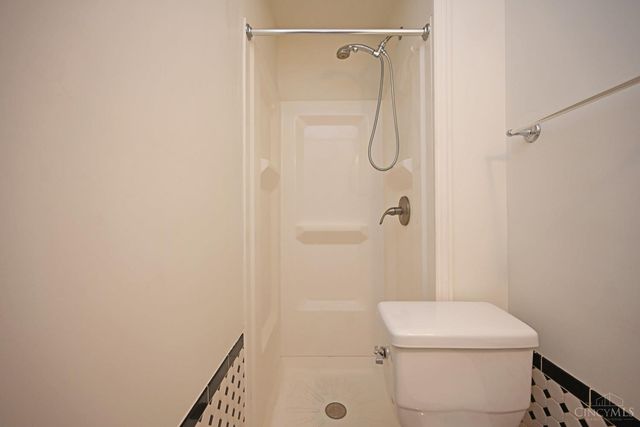 580 Howell Avenue, Cincinnati, OH 45220