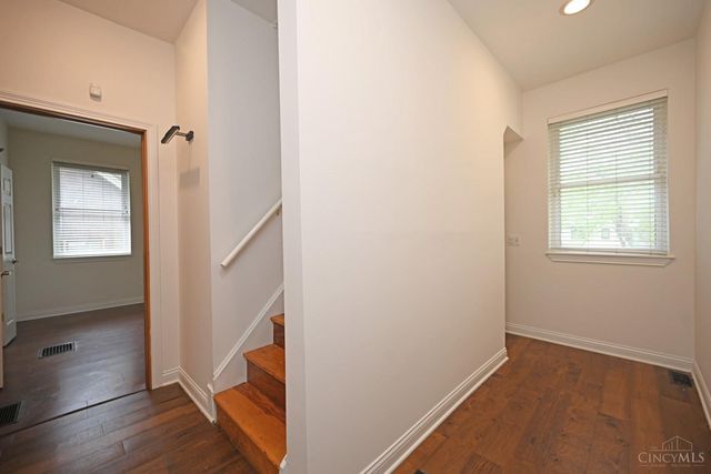 580 Howell Avenue, Cincinnati, OH 45220