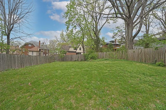 580 Howell Avenue, Cincinnati, OH 45220