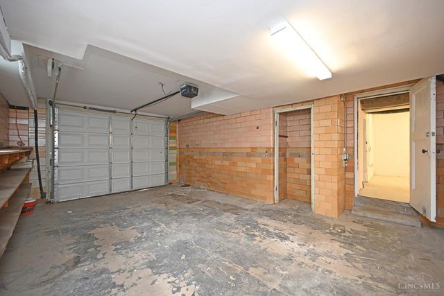 580 Howell Avenue, Cincinnati, OH 45220