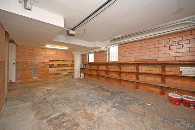 580 Howell Avenue, Cincinnati, OH 45220