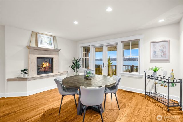 1810 NE 73rd Avenue NE, Medina, WA 98039