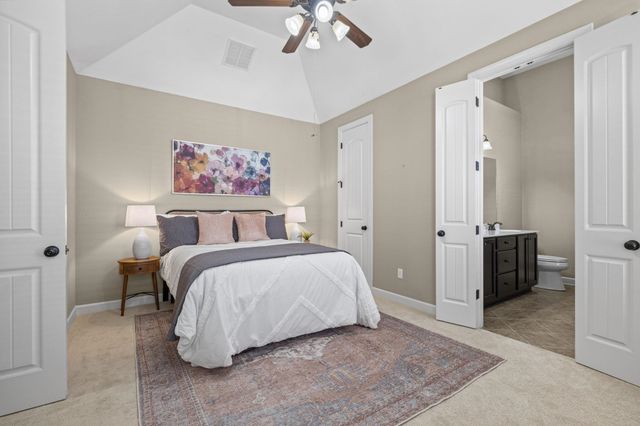 1977 S BEND DR, Cordova, TN 38016