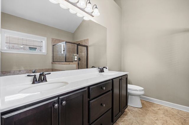 1977 S BEND DR, Cordova, TN 38016