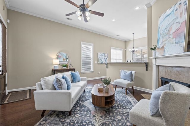 1977 S BEND DR, Cordova, TN 38016