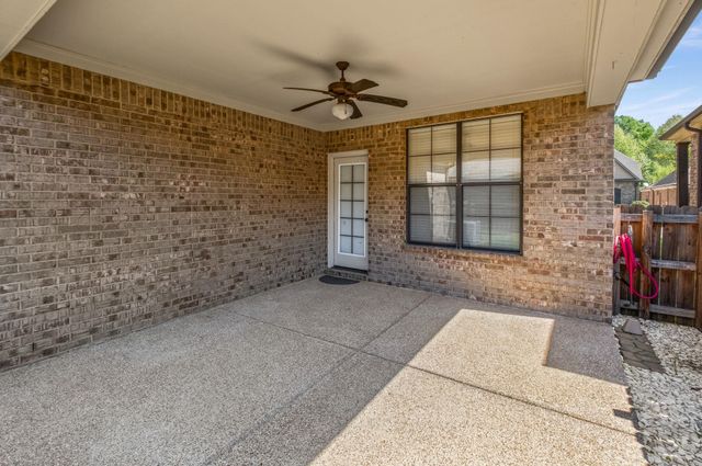 1977 S BEND DR, Cordova, TN 38016