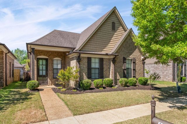 1977 S BEND DR, Cordova, TN 38016