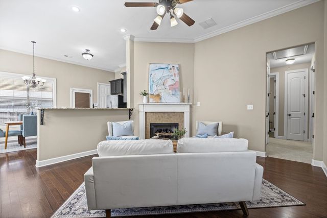 1977 S BEND DR, Cordova, TN 38016