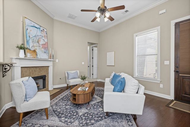 1977 S BEND DR, Cordova, TN 38016