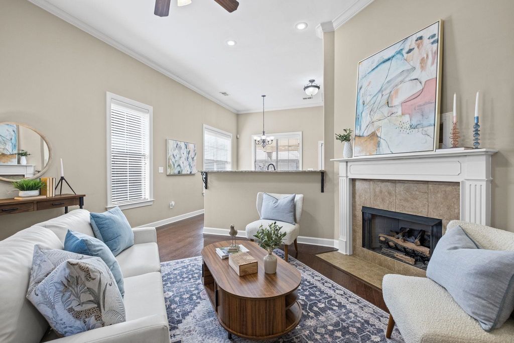 1977 S BEND DR, Cordova, TN 38016