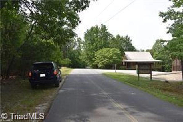4 Greenstreet Drive, Traphill, NC 28685