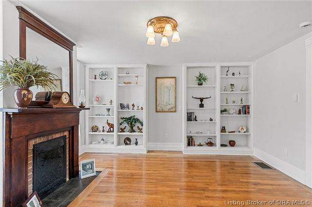119 Madison Avenue, Hanover, IN 47243