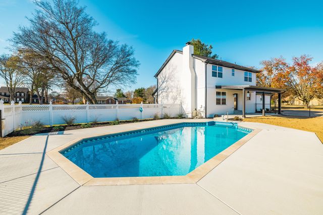 781 Harden St, Gallatin, TN 37066