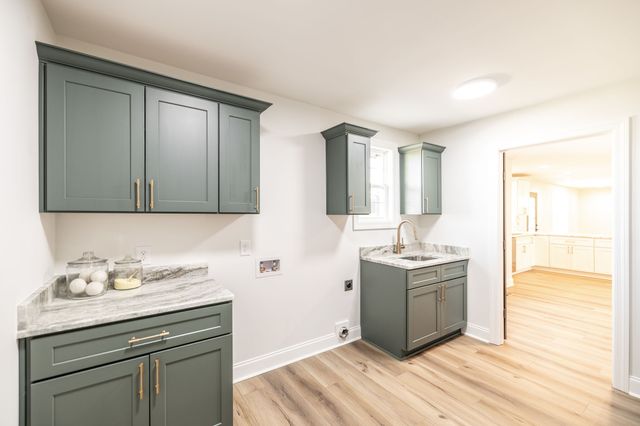 781 Harden St, Gallatin, TN 37066