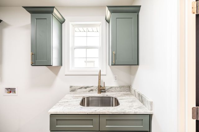 781 Harden St, Gallatin, TN 37066