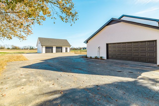 781 Harden St, Gallatin, TN 37066