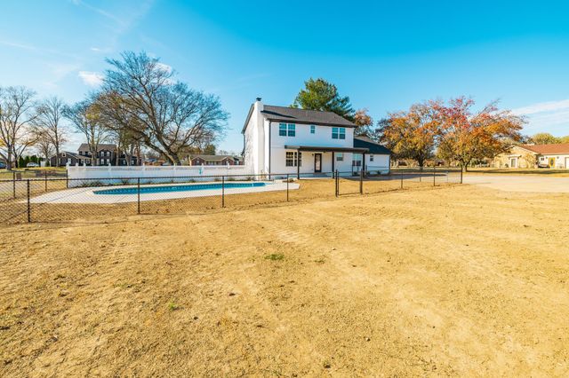 781 Harden St, Gallatin, TN 37066