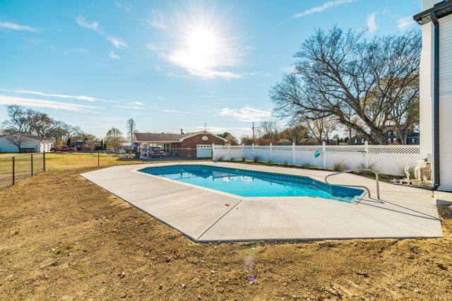 781 Harden St, Gallatin, TN 37066